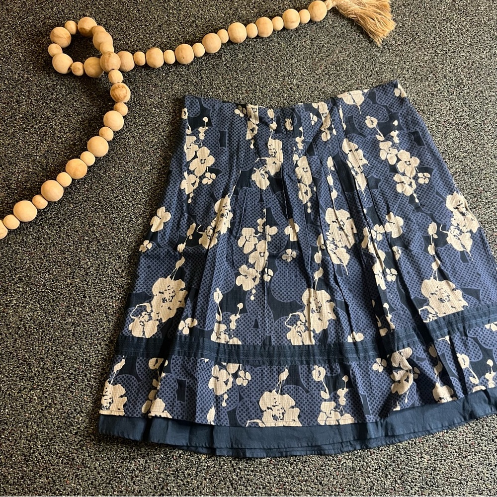 DKNY Vintage Y2K 100% Cotton Blue & Neutral Floral Midi Knee-Length Modest Skirt
